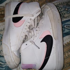 Nike Blazer Mid 77 Artic Punch